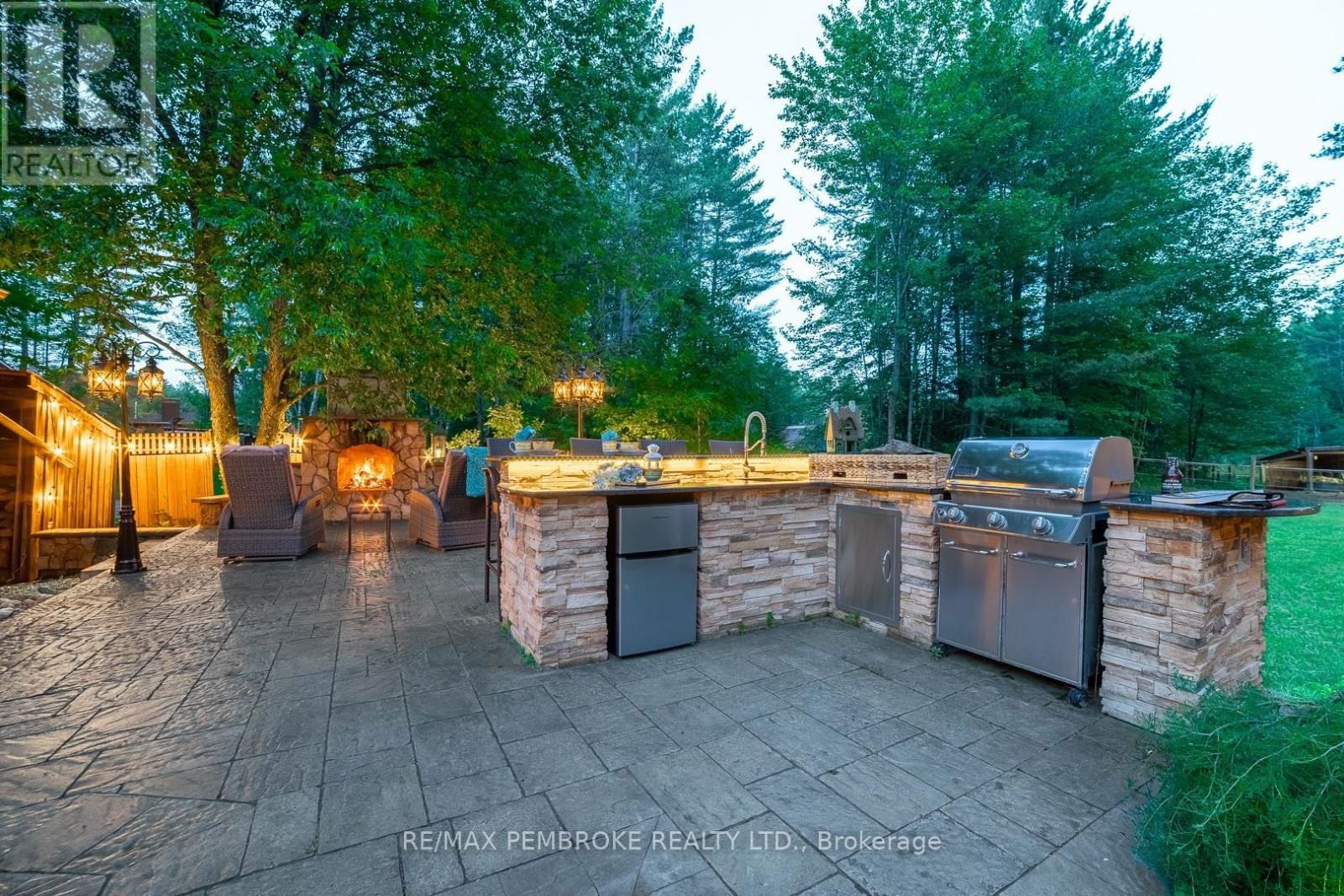 559 BLACK BAY ROAD Image 42