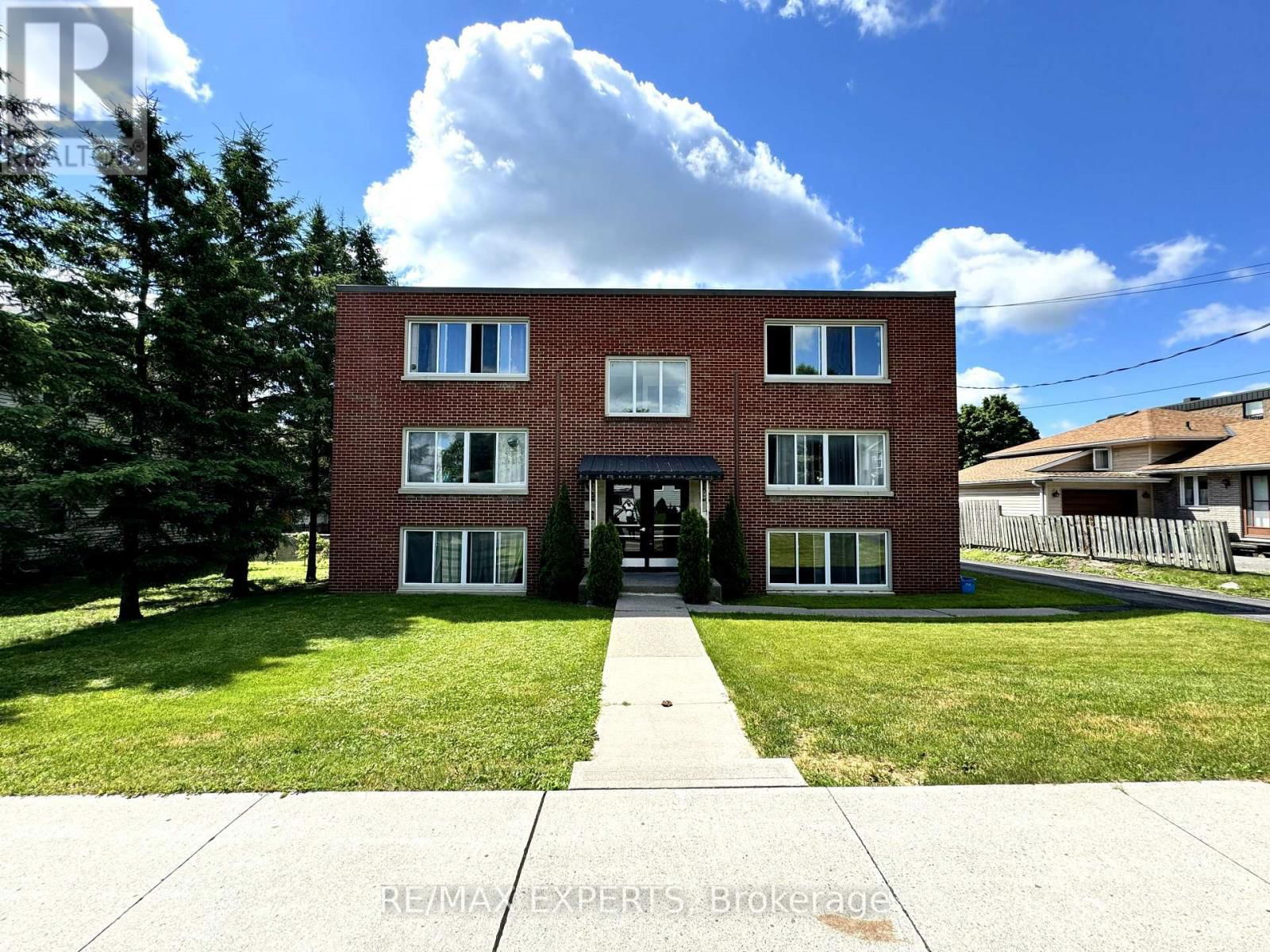 Unit 1 - 63 DONALD STREET Image 1