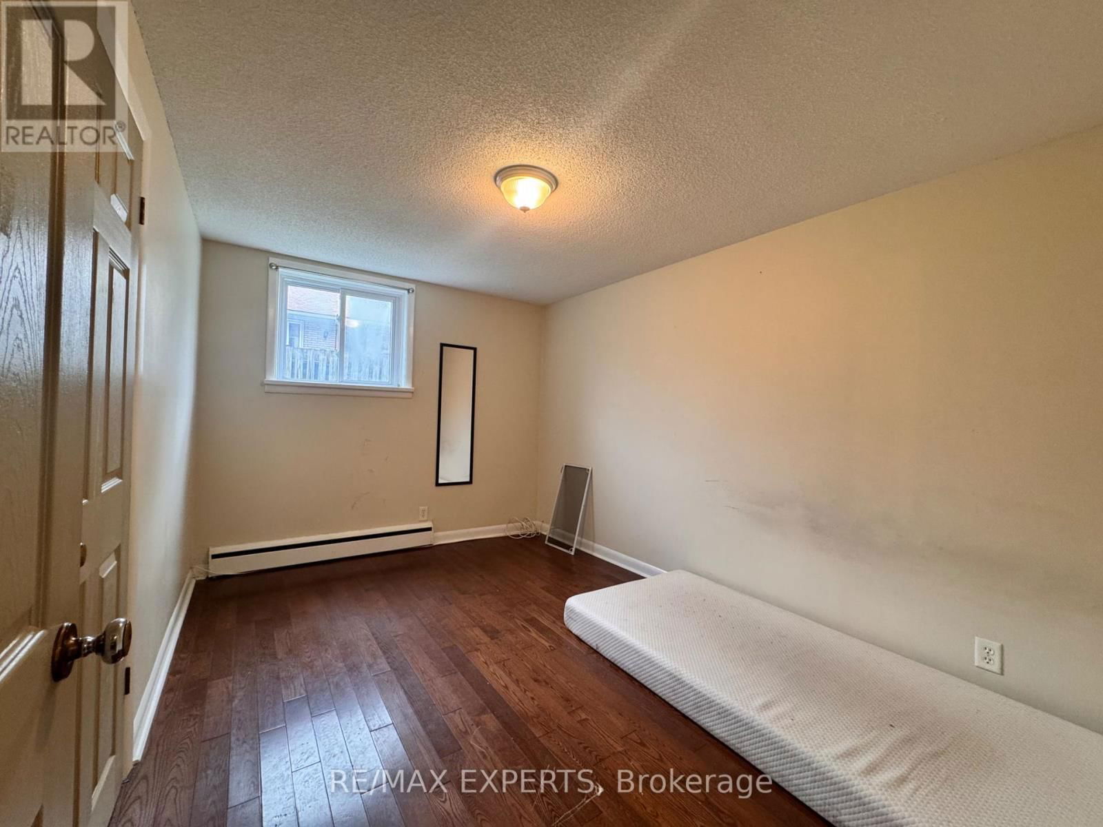 Unit 1 - 63 DONALD STREET Image 12