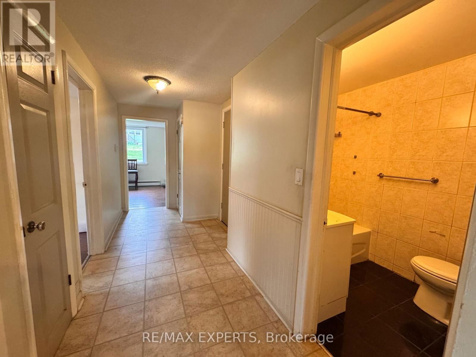 Unit 1 - 63 DONALD STREET Image 13