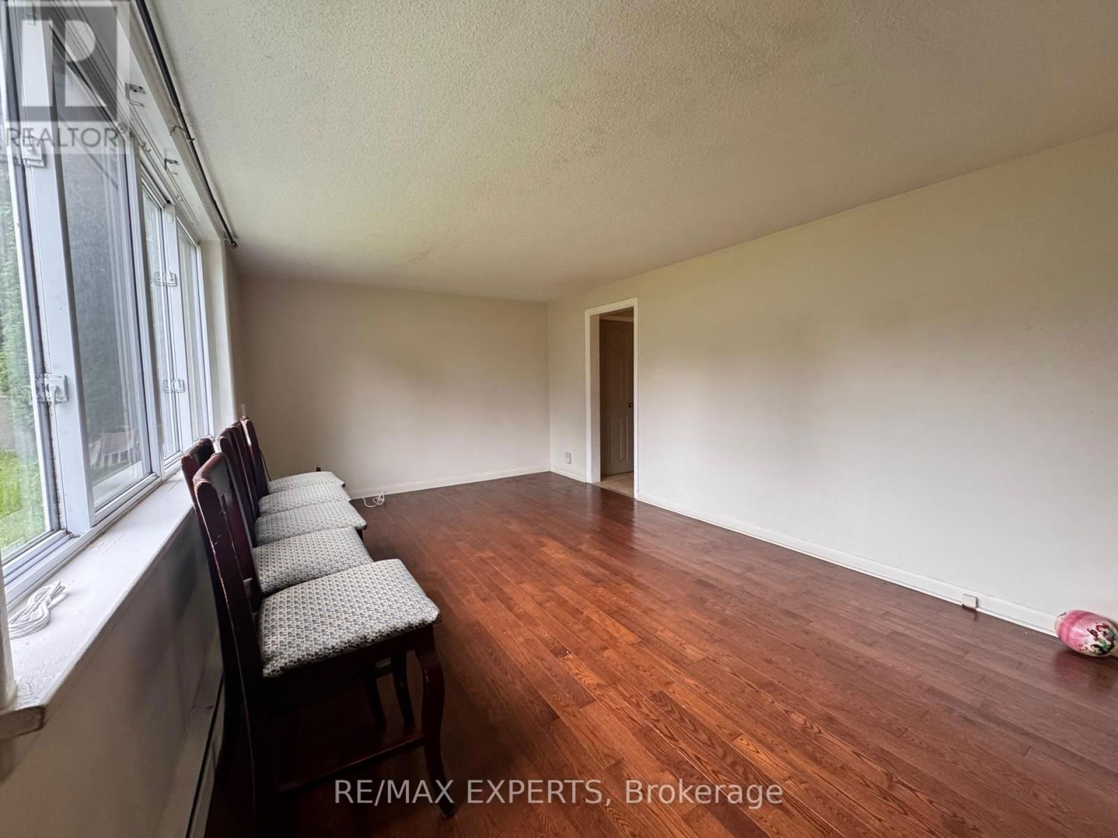 Unit 1 - 63 DONALD STREET Image 6