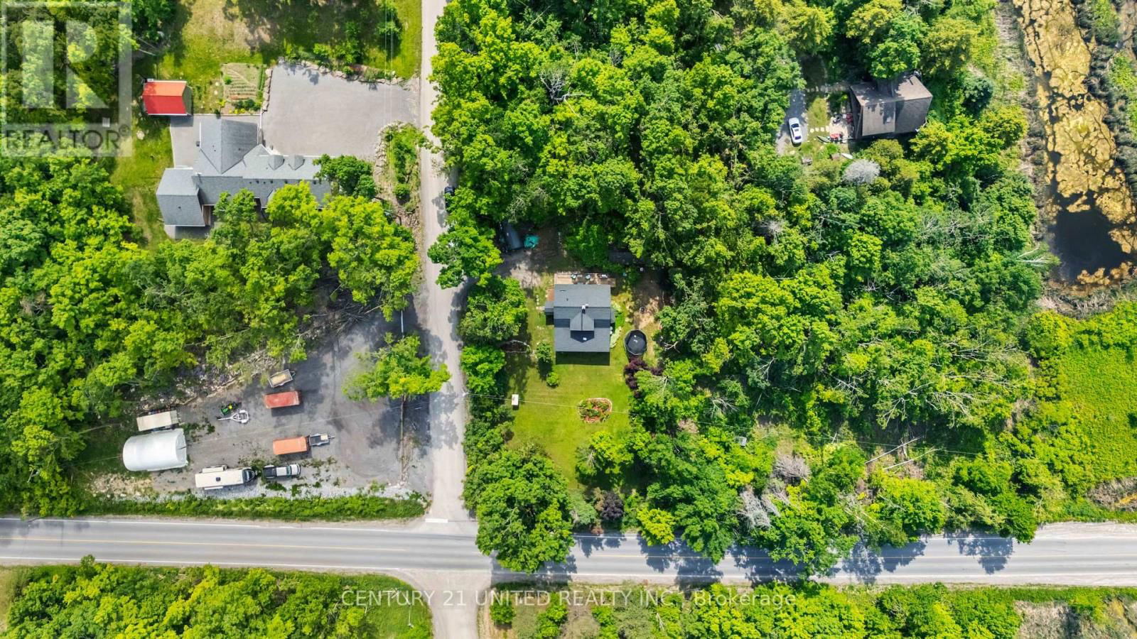 8 LIBRARY ROAD Image 27