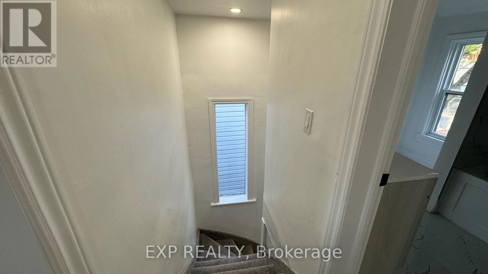 2 - 425 CANNON STREET EAST Image 11