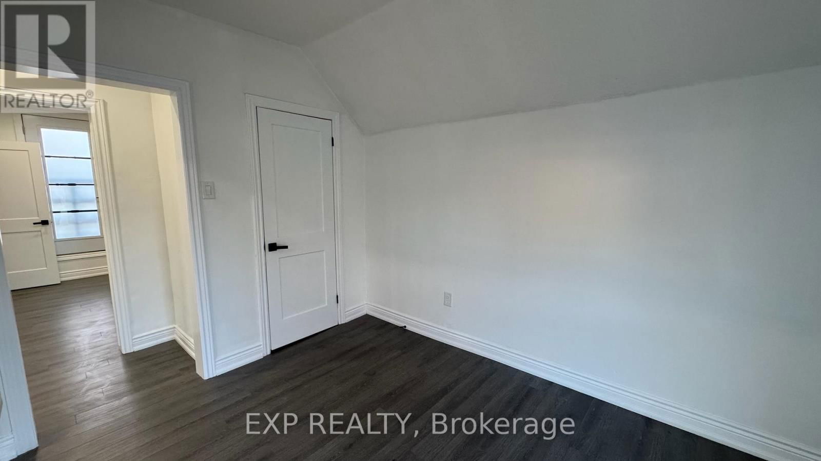 2 - 425 CANNON STREET EAST Image 24