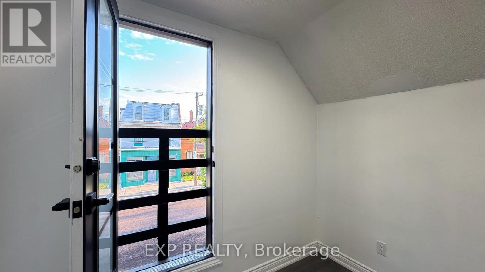 2 - 425 CANNON STREET EAST Image 28