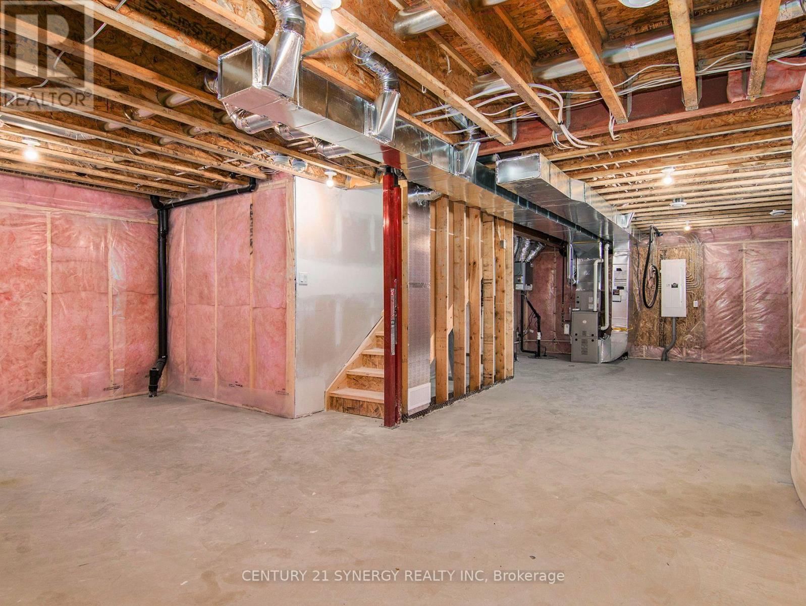 51 CHATEAUGUAY STREET Image 23