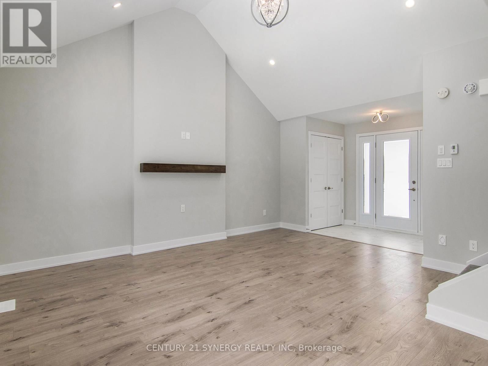 51 CHATEAUGUAY STREET Image 4