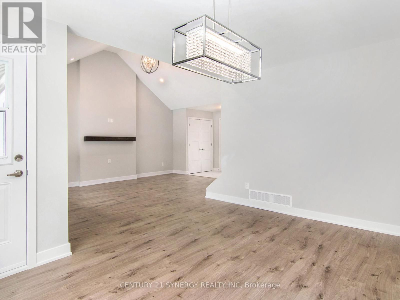 51 CHATEAUGUAY STREET Image 5