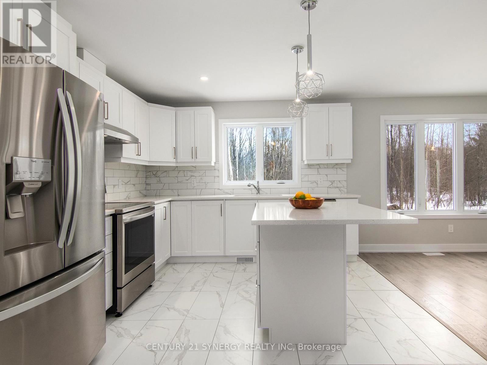 51 CHATEAUGUAY STREET Image 9