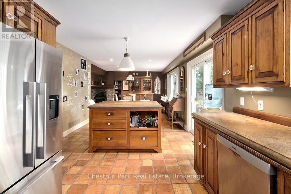 114 CLARK STREET Image 14