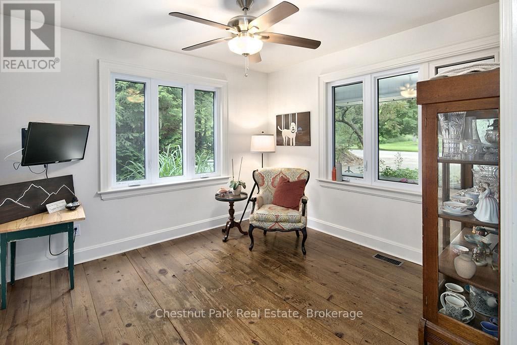 114 CLARK STREET Image 15