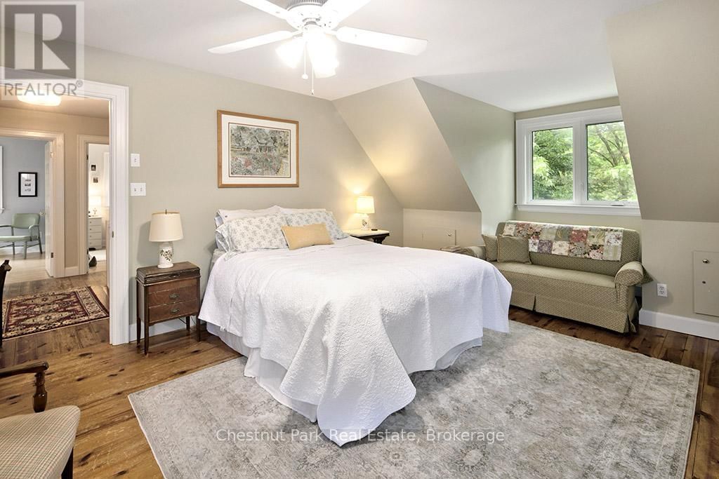 114 CLARK STREET Image 19