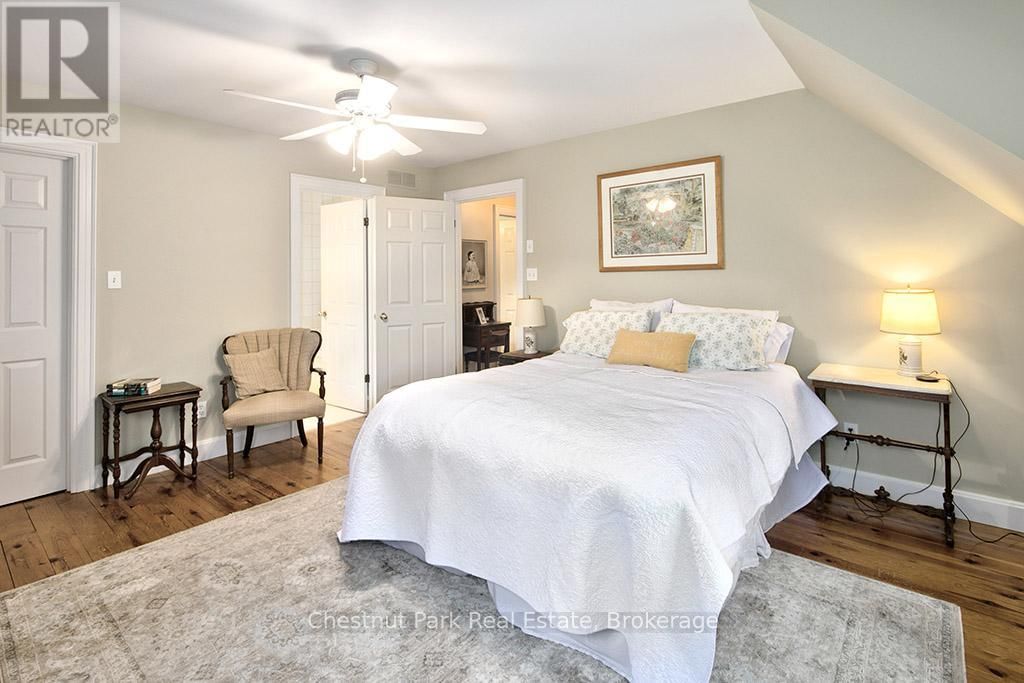 114 CLARK STREET Image 20