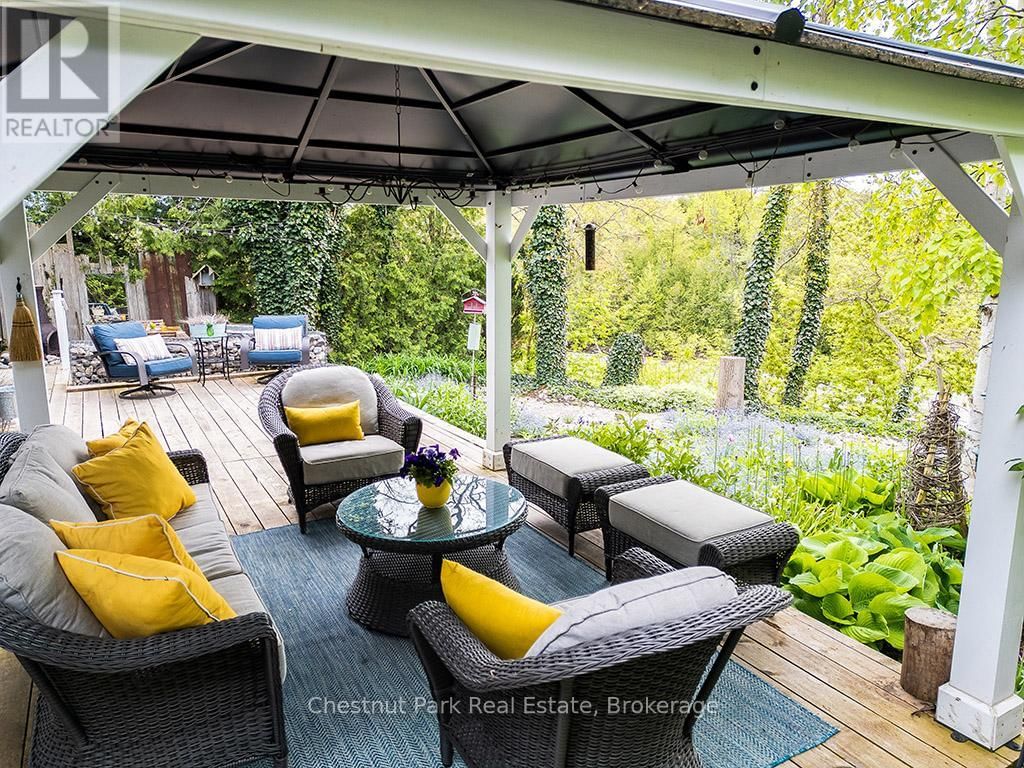 114 CLARK STREET Image 31