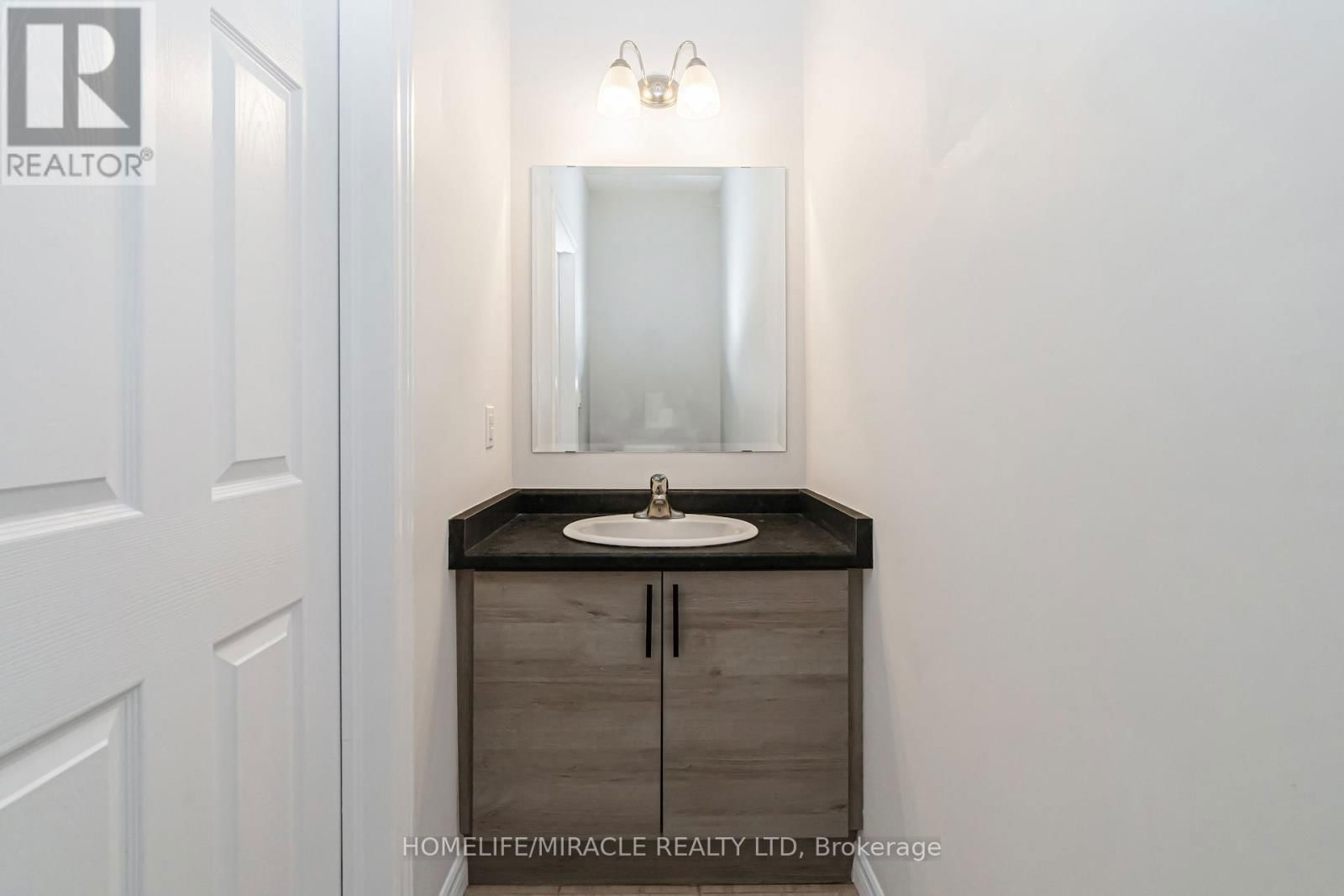 24 SASS CRESCENT Image 19
