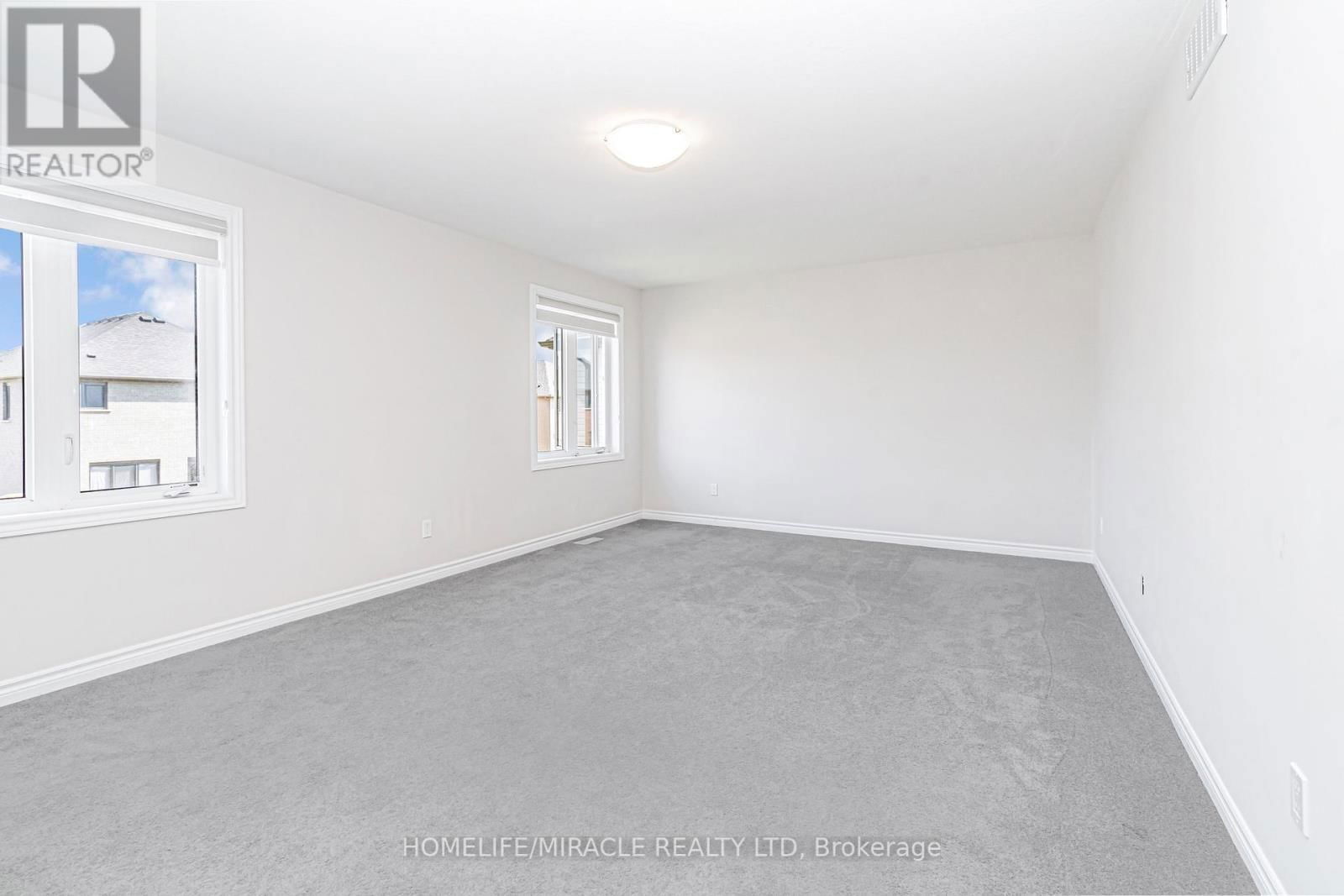 24 SASS CRESCENT Image 24