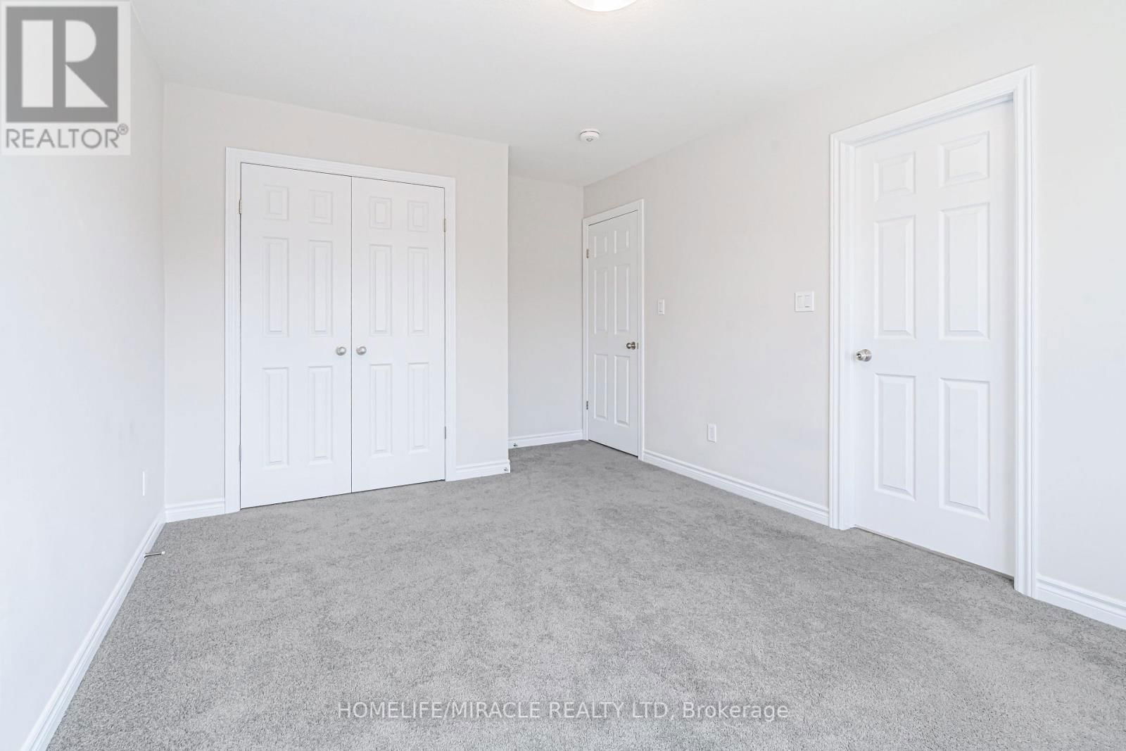 24 SASS CRESCENT Image 31
