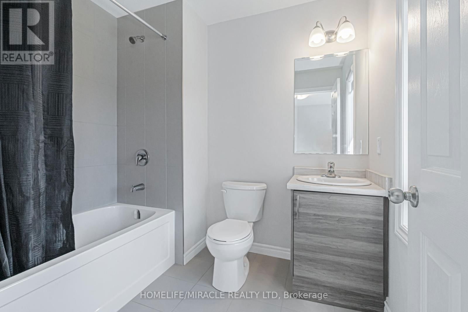 24 SASS CRESCENT Image 32