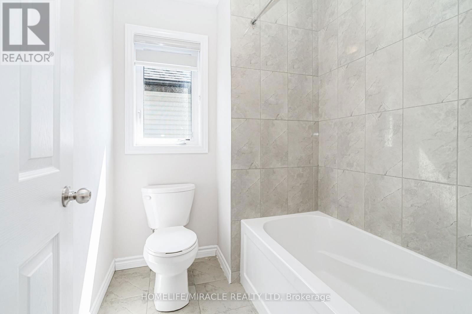 24 SASS CRESCENT Image 37