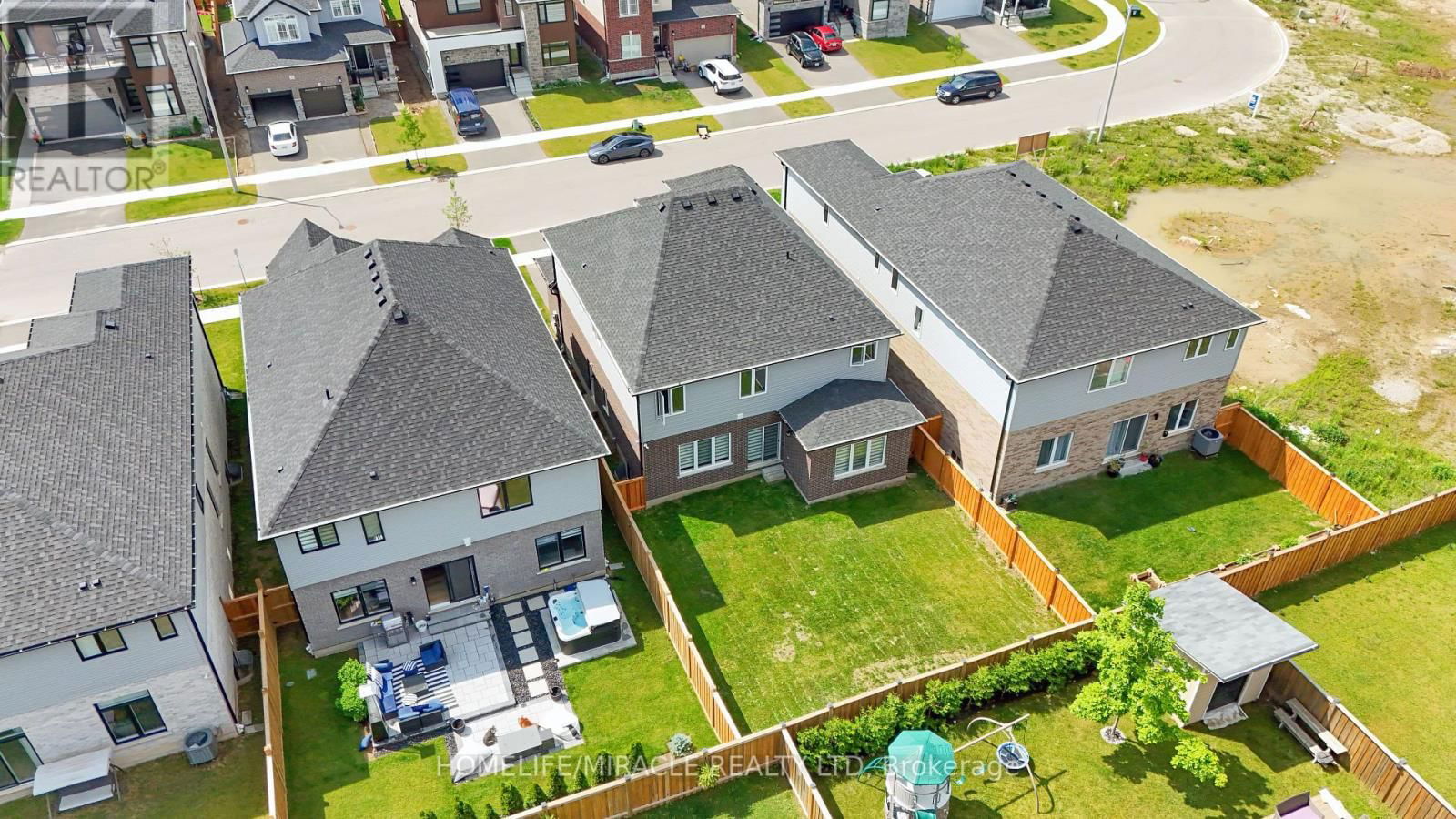 24 SASS CRESCENT Image 48