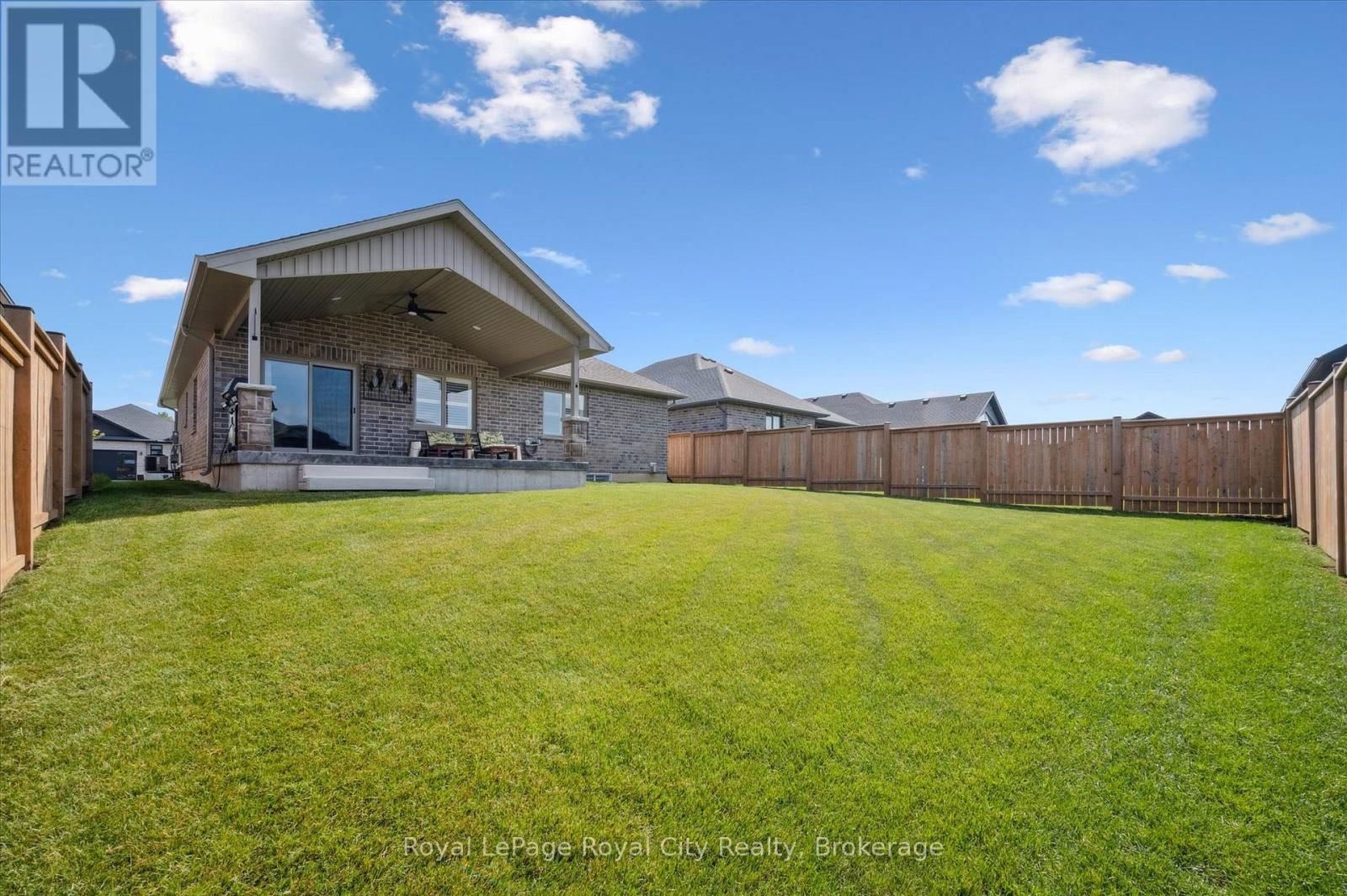 20 WINCHESTER CRESCENT Image 31