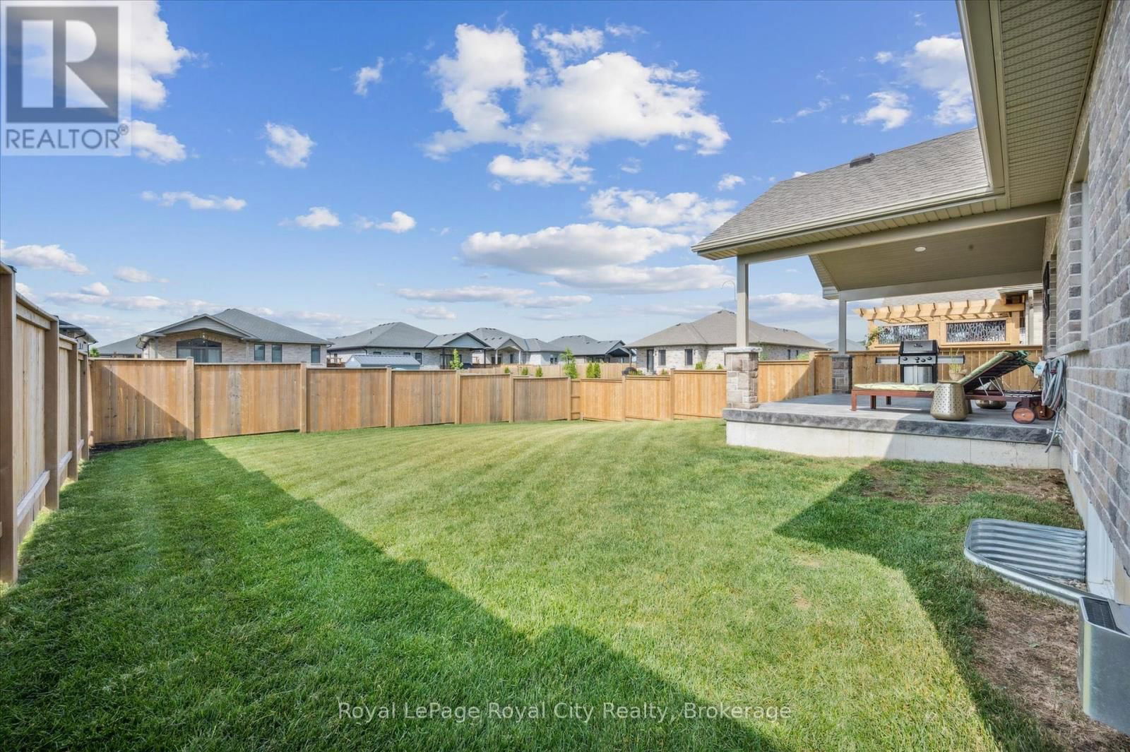 20 WINCHESTER CRESCENT Image 34