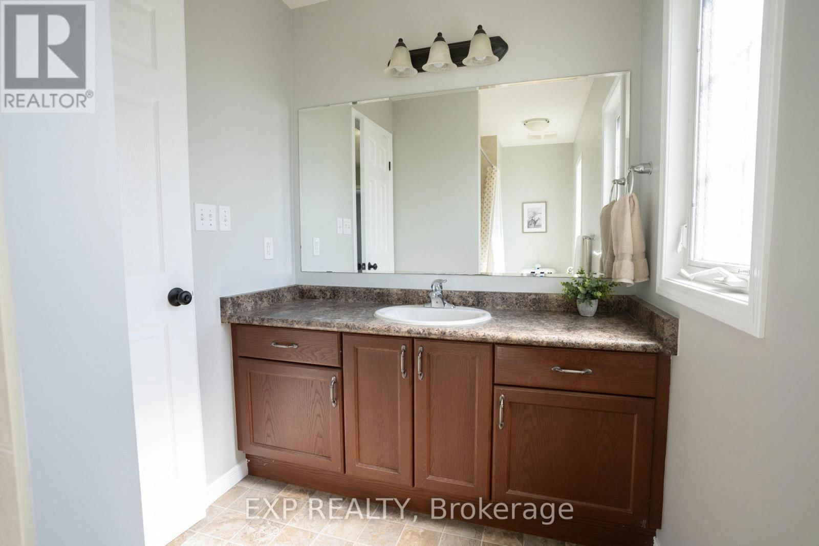 1319 COUNTRYSTONE DRIVE Image 31