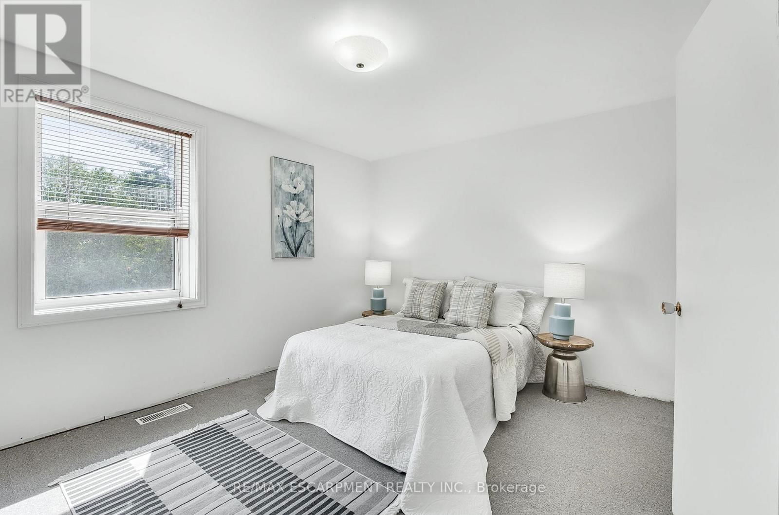 483 HARVEST ROAD Image 20