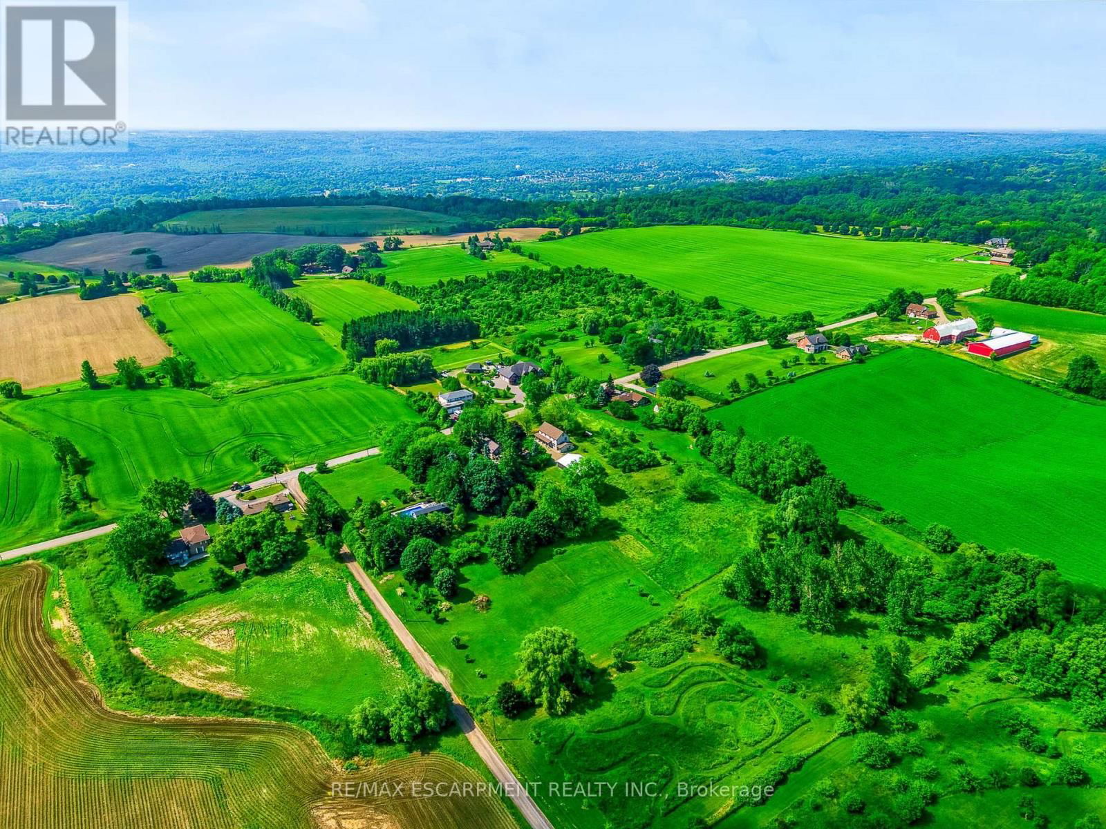 483 HARVEST ROAD Image 34