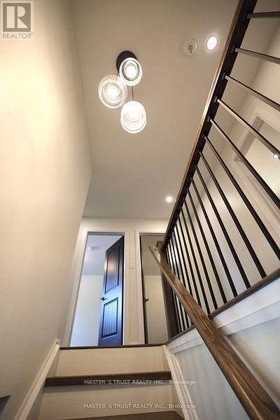 6 KRON DRIVE Image 21