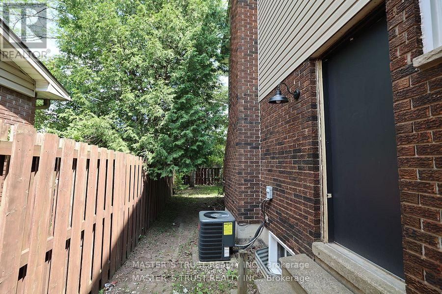 6 KRON DRIVE Image 3
