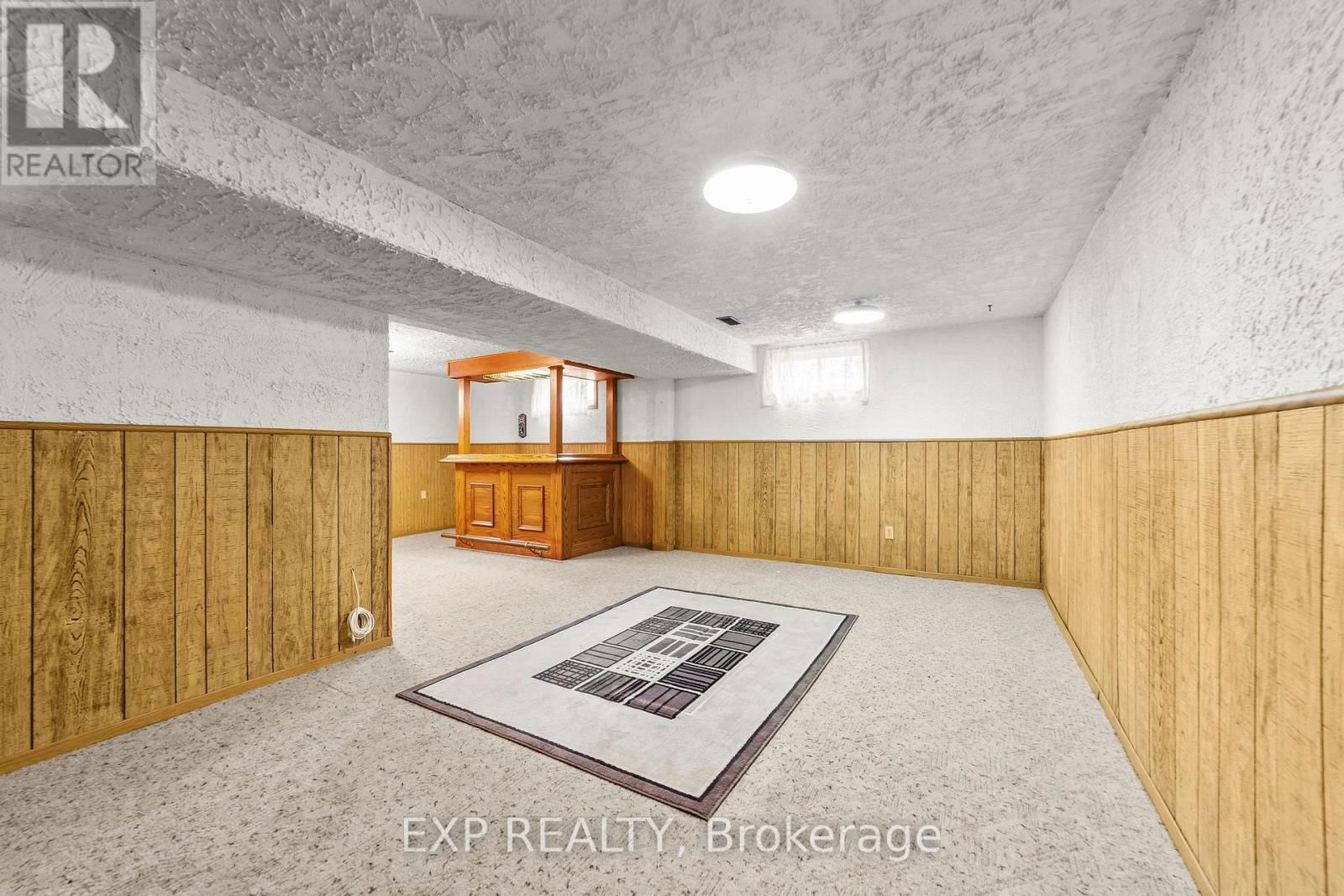 14 PICKWICK CRESCENT Image 17