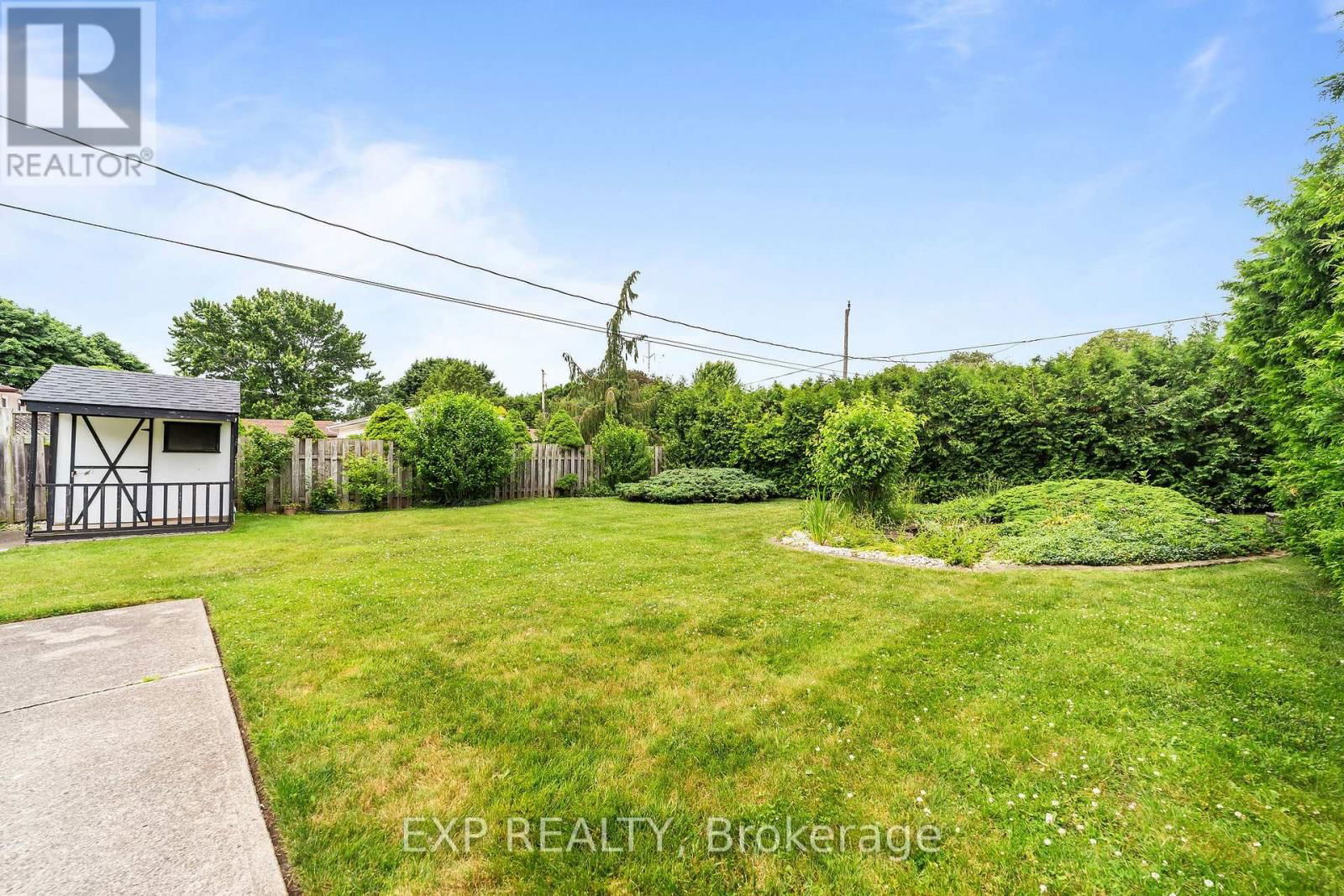 14 PICKWICK CRESCENT Image 27
