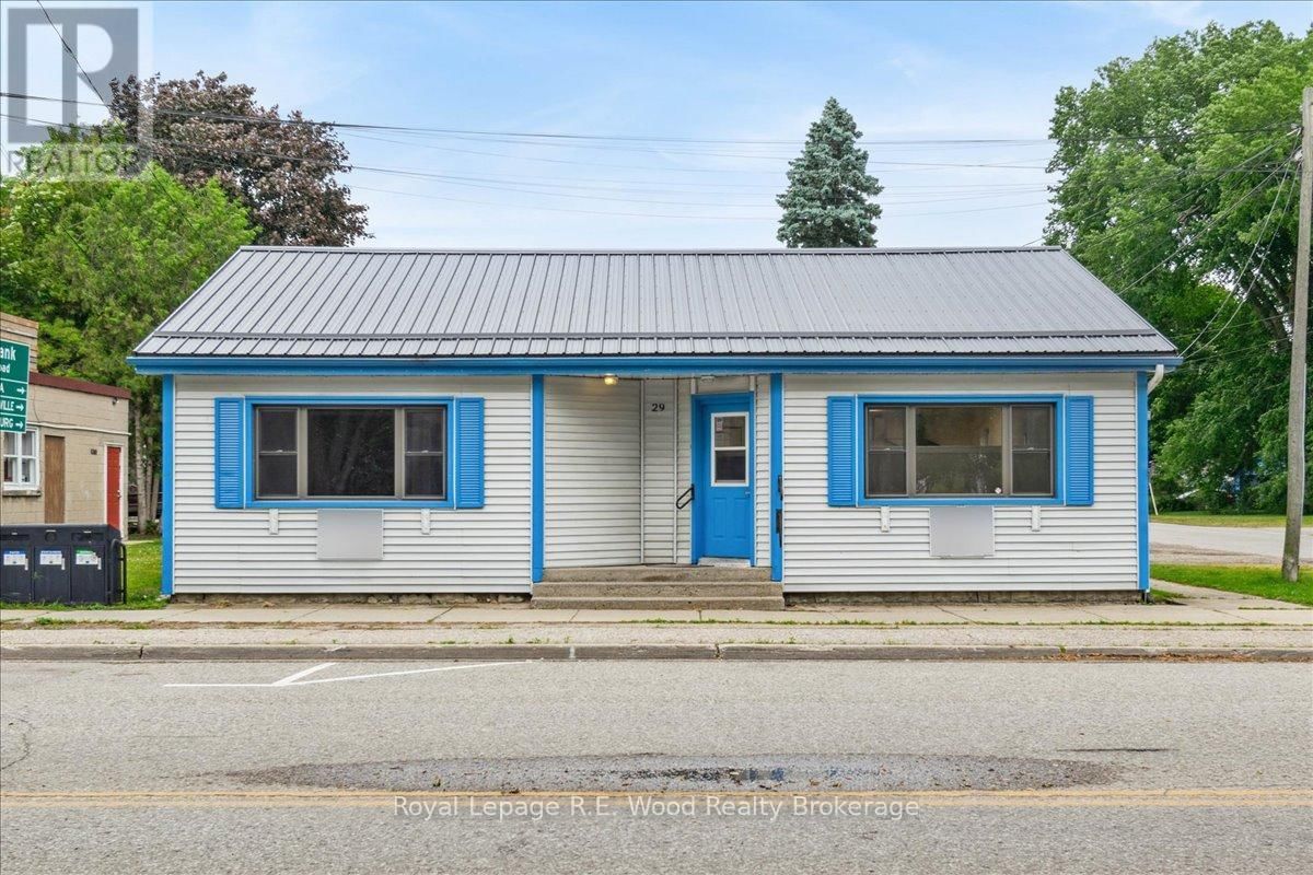 29 WELLINGTON STREET Image 1
