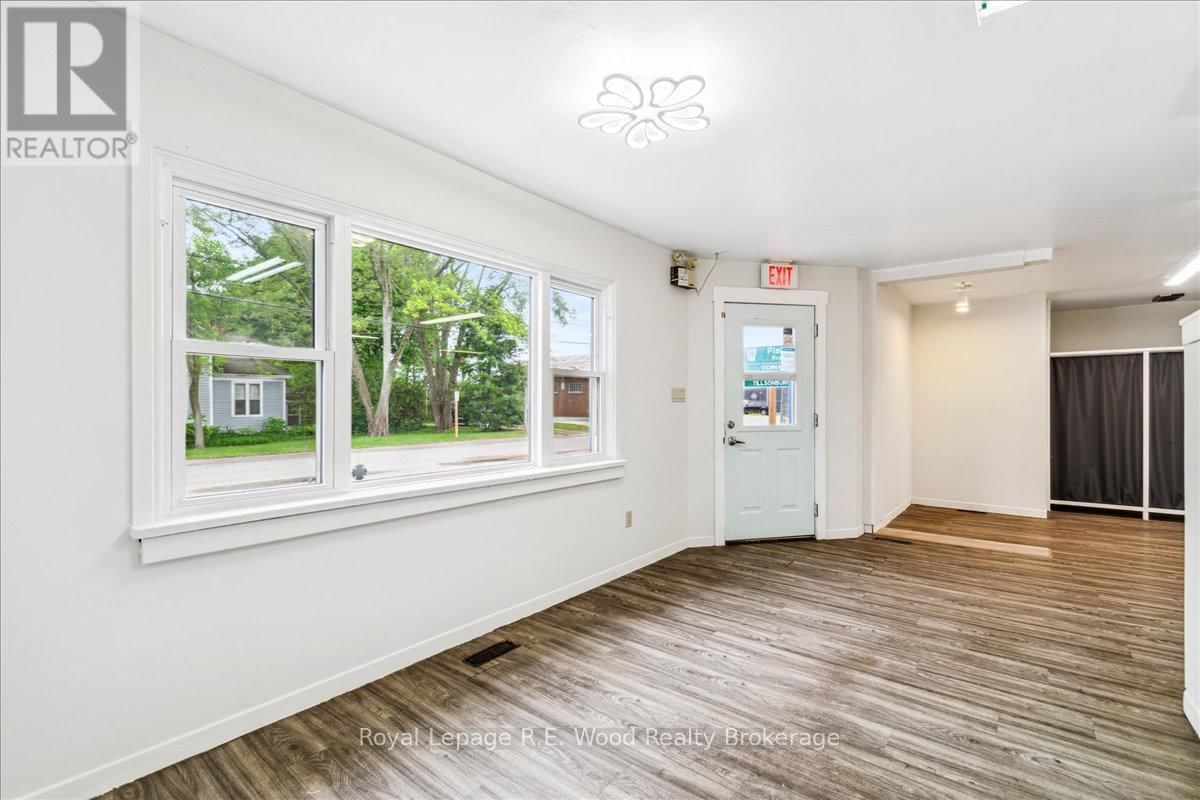 29 WELLINGTON STREET Image 10