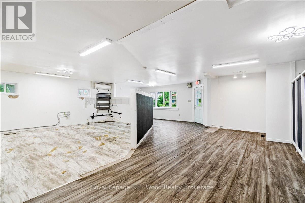 29 WELLINGTON STREET Image 12