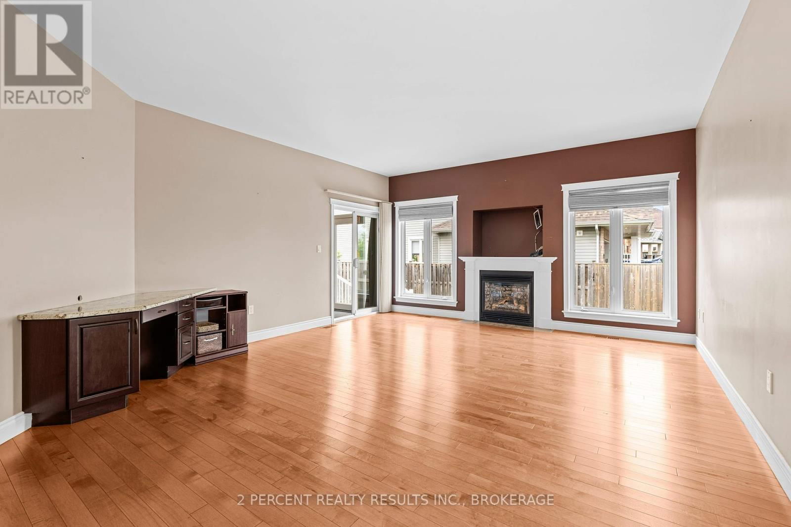 873 JASMINE STREET Image 10