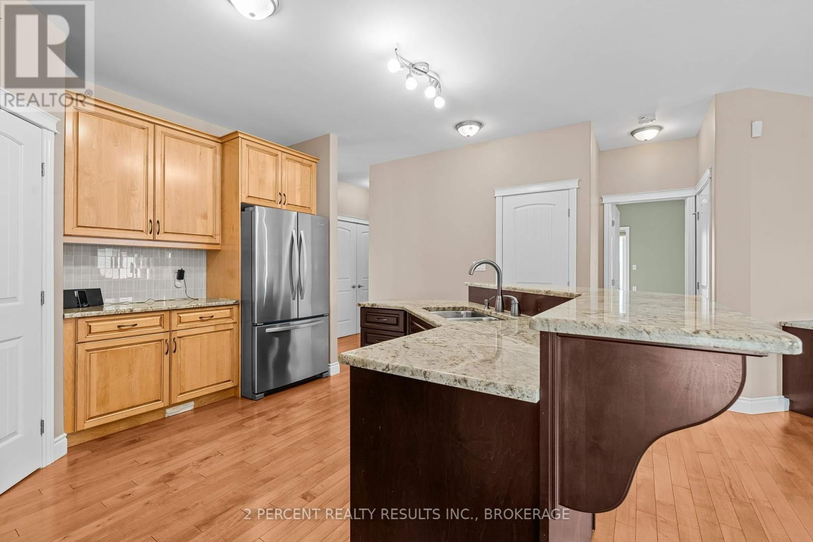 873 JASMINE STREET Image 17