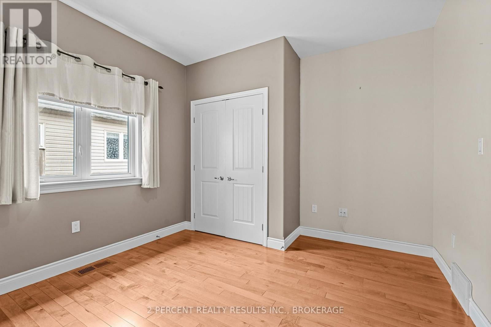 873 JASMINE STREET Image 27
