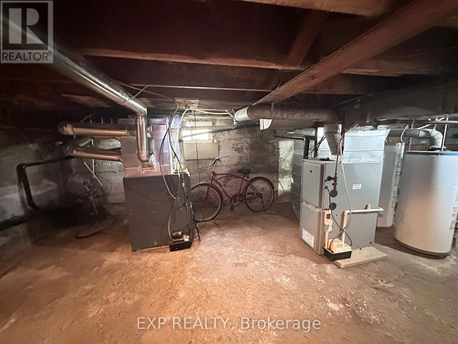 203 GROVE STREET Image 24