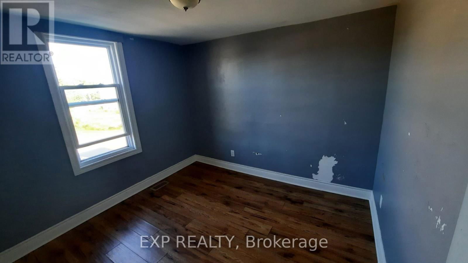 203 GROVE STREET Image 32