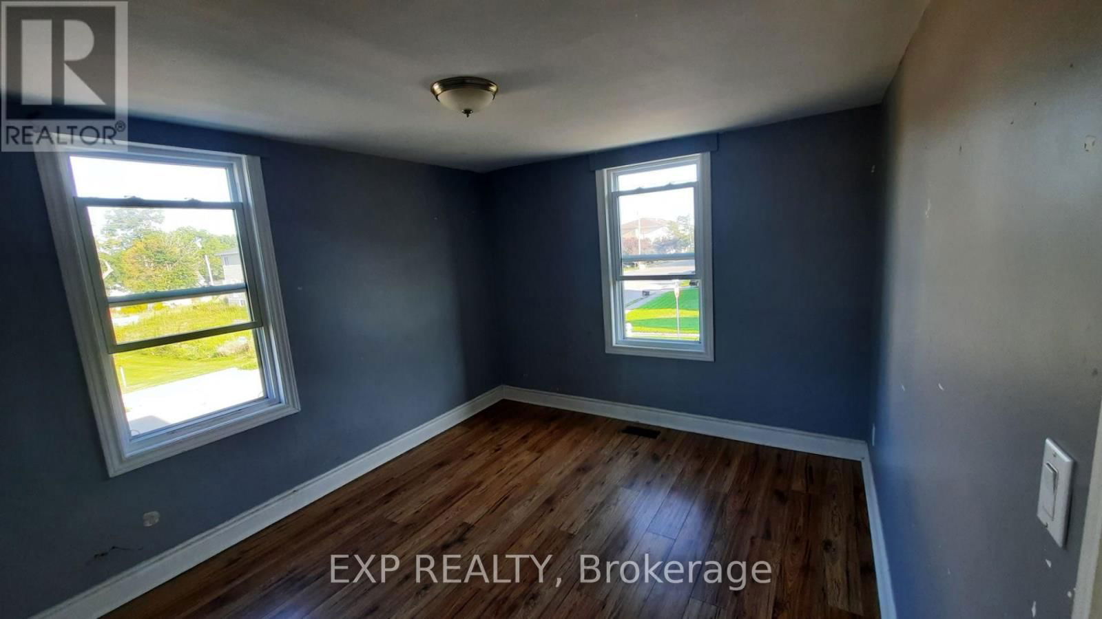 203 GROVE STREET Image 33