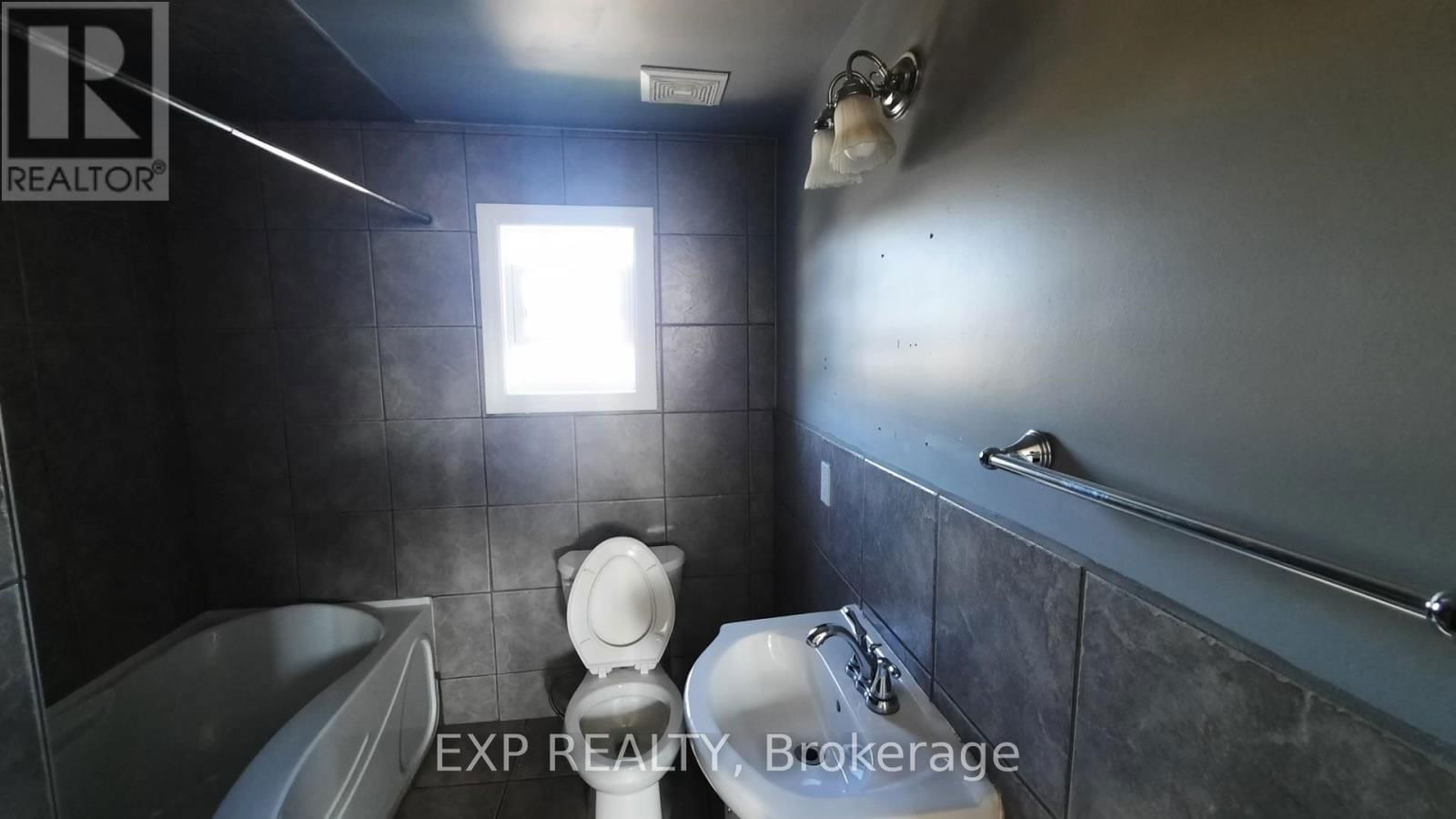 203 GROVE STREET Image 37