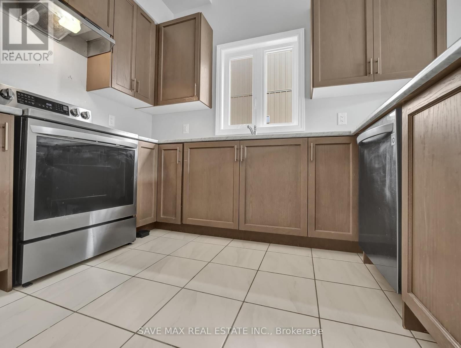 1511 MARINA DRIVE Image 23