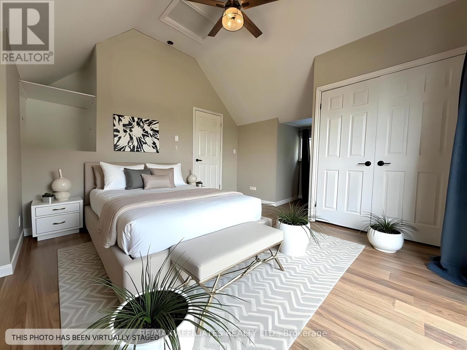 861 LOUIS ERNEST ROAD Image 32