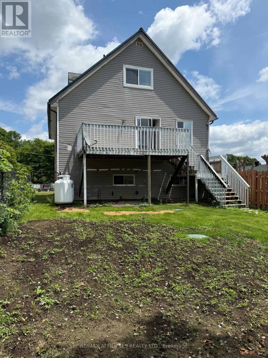 861 LOUIS ERNEST ROAD Image 4