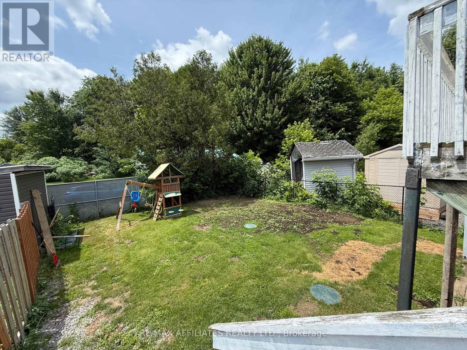 861 LOUIS ERNEST ROAD Image 7