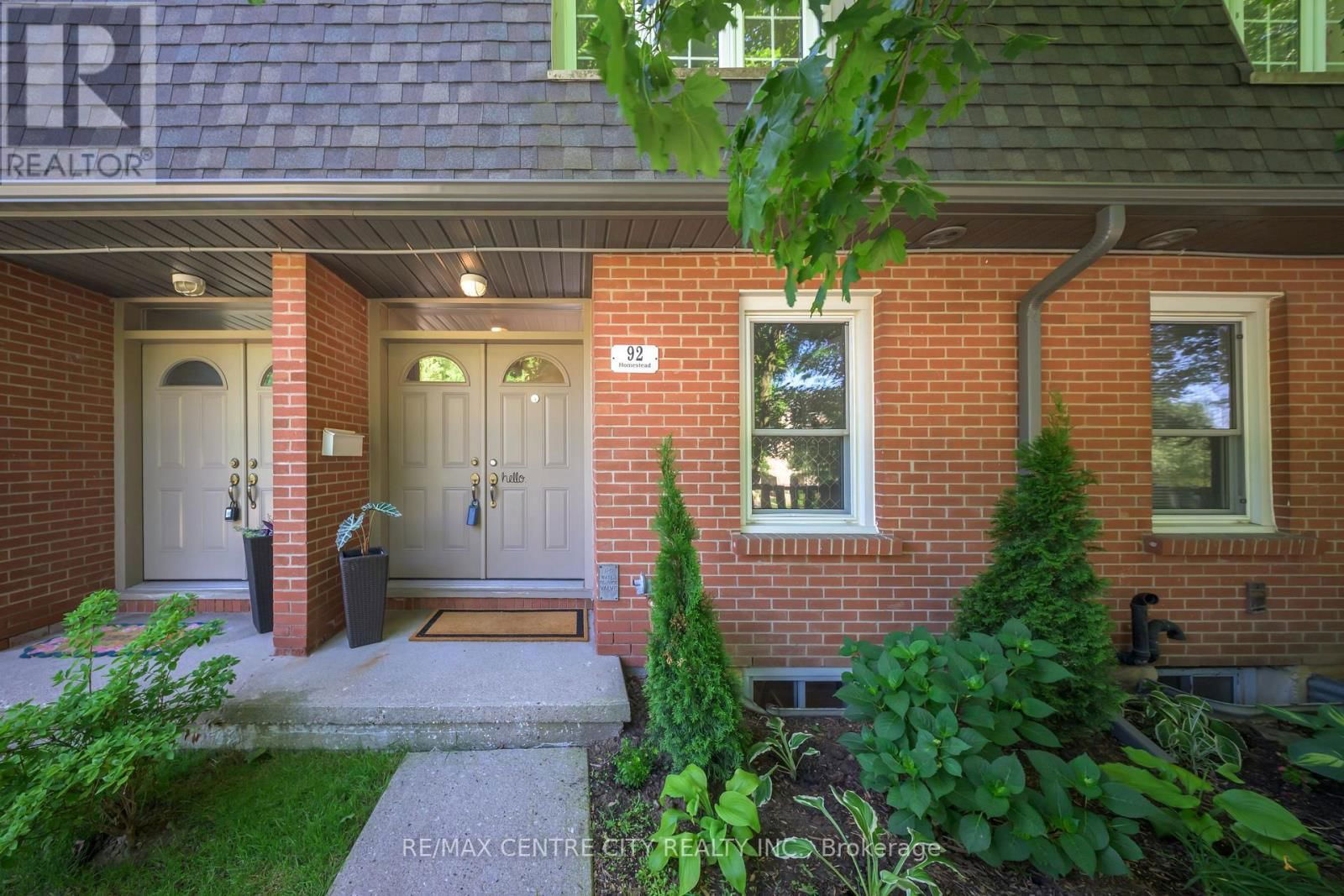 48 - 92 HOMESTEAD CRESCENT Image 1