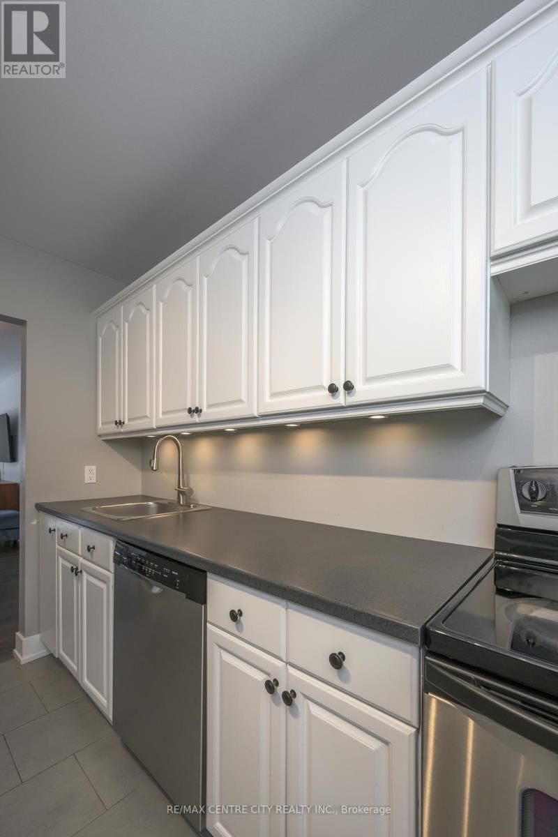 48 - 92 HOMESTEAD CRESCENT Image 9