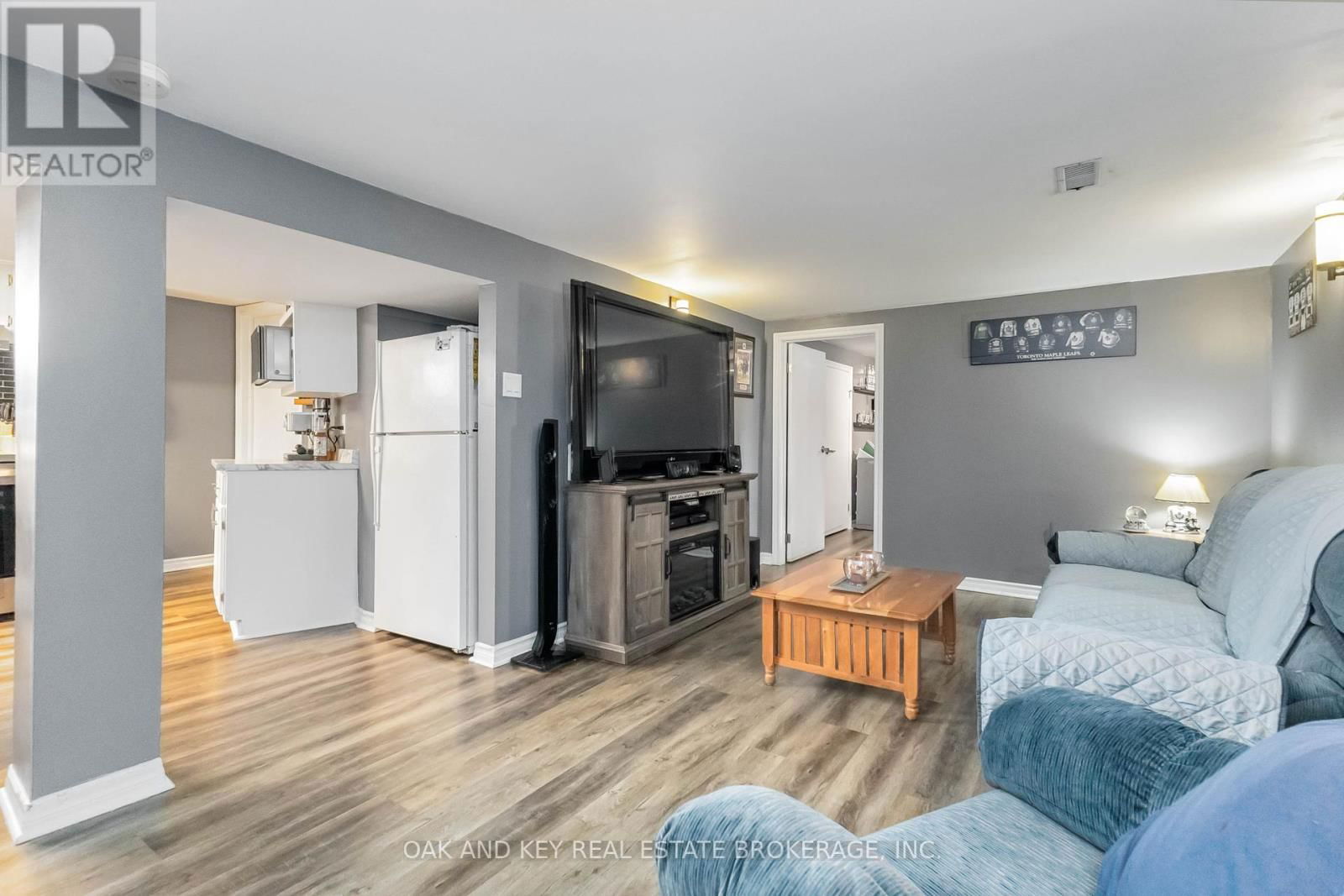 87 ELGIN STREET Image 36